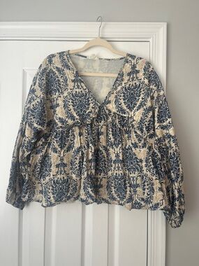 Boho V-Neck Peasant Top in Navy and Cream